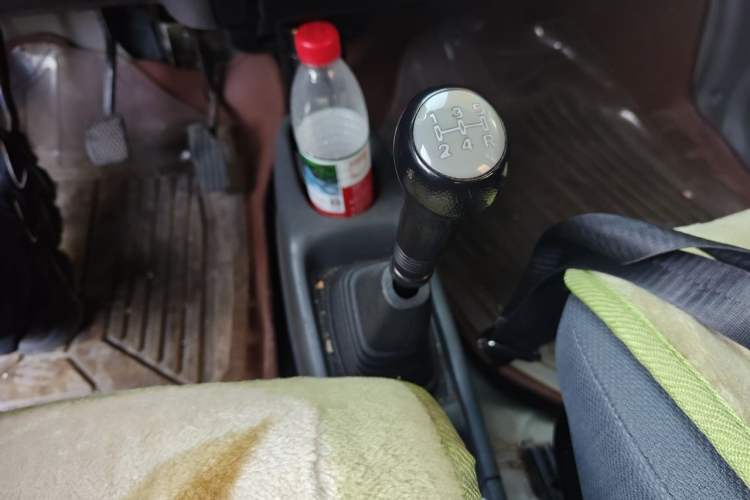 Used Suzuki Wagon R 2013 Venture Edition 1.0L Manual Economy Model Gear Lever