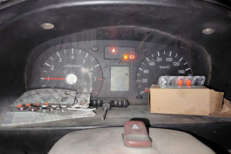 Used Suzuki Wagon R 2013 Venture Edition 1.0L Manual - Practical Model 3 Instrument Cluster