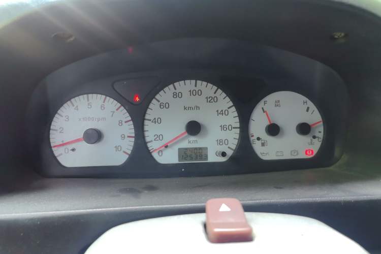 Used Suzuki Wagon R 2013 Venture Edition 1.0L Manual - Practical Model 3 Instrument Cluster