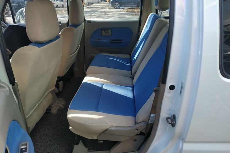 Used Suzuki Wagon R 2013 Venture Edition 1.0L Manual Economy Model Interior 4