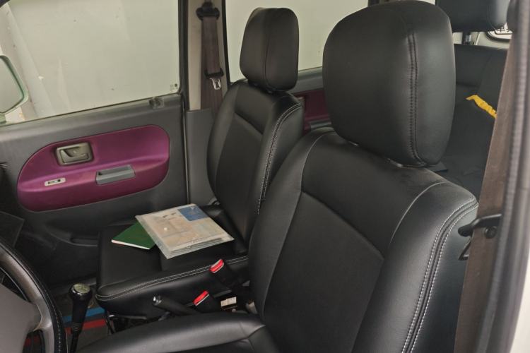 Used Suzuki Wagon R 2013 Venture Edition 1.0L Manual - Practical Model 3 Left Front Seat