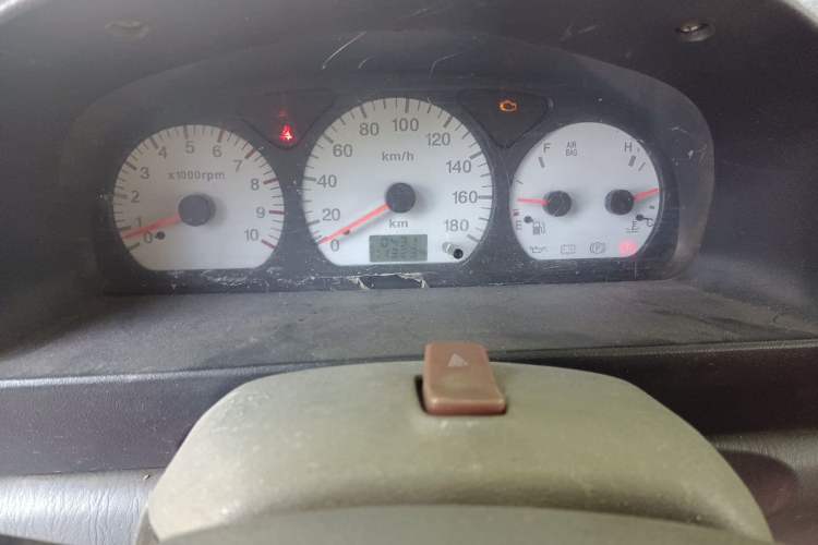 Used Suzuki Wagon R 2013 Venture Edition 1.0L Manual Economy Model Odometer Close Up