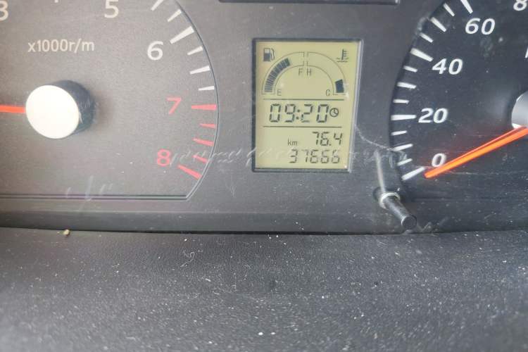Used Suzuki Wagon R 2013 Venture Edition 1.0L Manual Economy Model Odometer Close Up