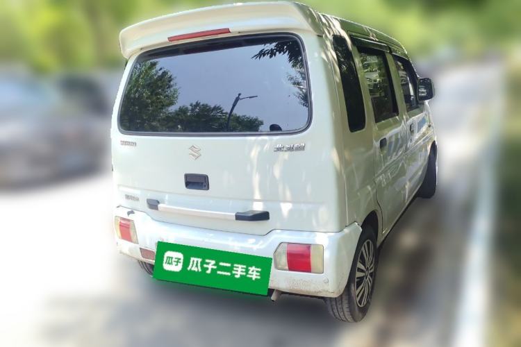 Used Suzuki Wagon R 2013 Venture Edition 1.0L Manual - Practical Model 3 Rear Right 45 Deg