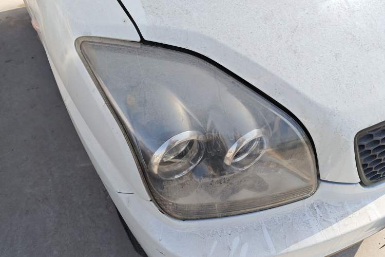 Used Suzuki Wagon R 2013 Venture Edition 1.0L Manual Economy Model Right Front Headlight