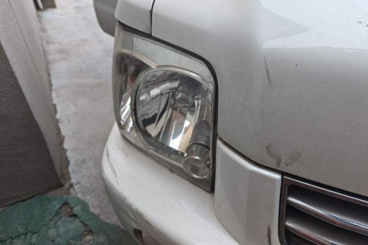 Used Suzuki Wagon R 2013 Venture Edition 1.0L Manual Economy Model Right Front Headlight