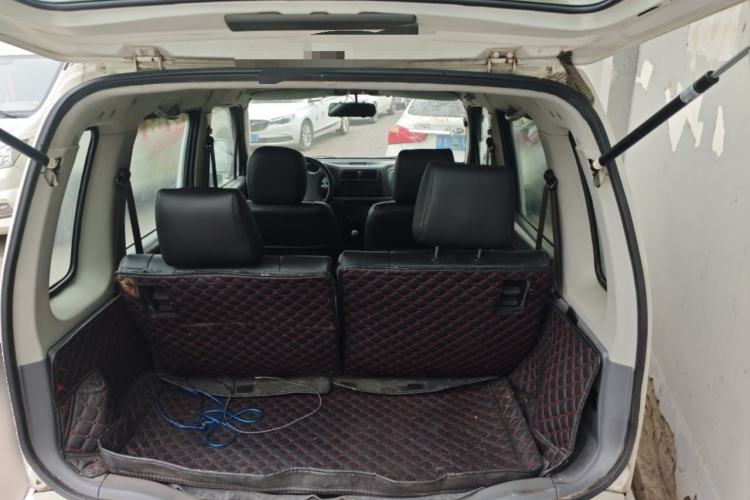 Used Suzuki Wagon R 2013 Venture Edition 1.0L Manual - Practical Model 3 Trunk