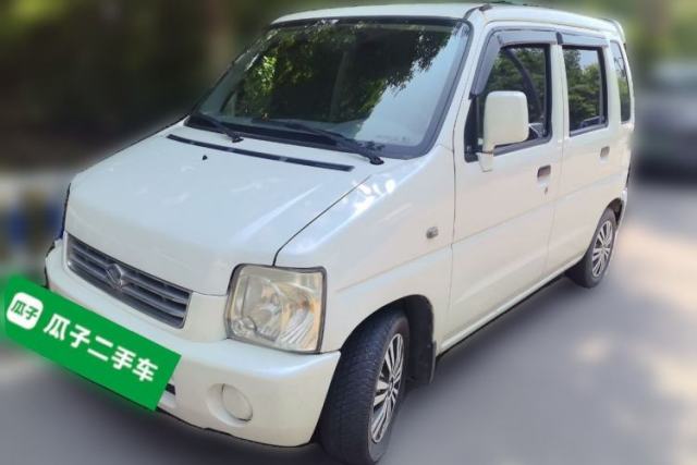 Used Suzuki Wagon R 2013 Venture Edition 1.0L Manual - Practical Model 3