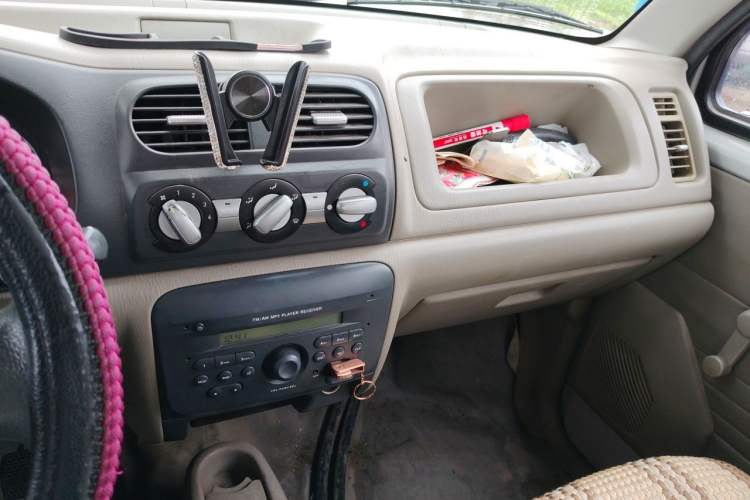Used Suzuki Wagon R 2015 1.0L Manual Economy Model Audio And AC Panel