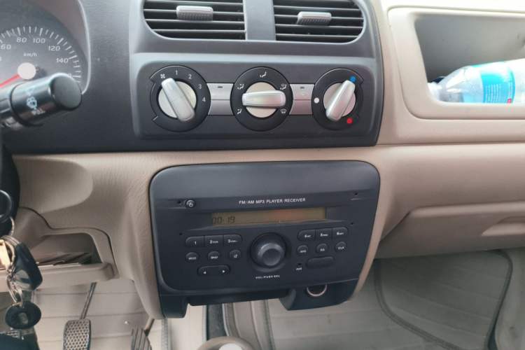 Used Suzuki Wagon R 2015 1.0L Manual Comfort Model Audio And AC Panel