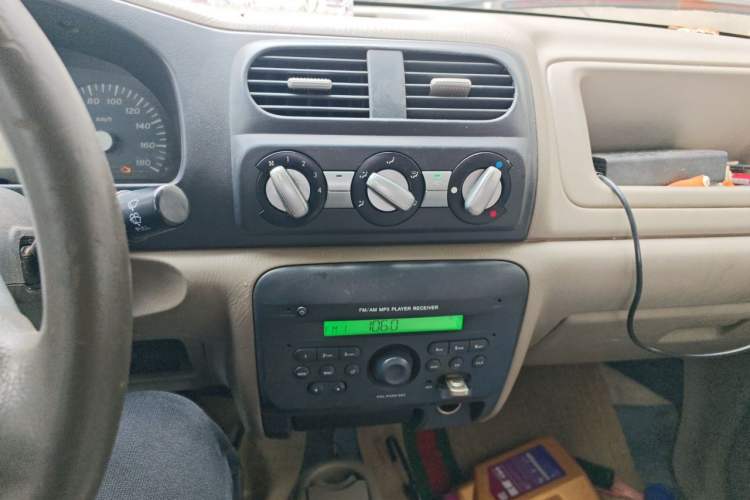 Used Suzuki Wagon R 2015 1.0L Manual Comfort Model Audio And AC Panel