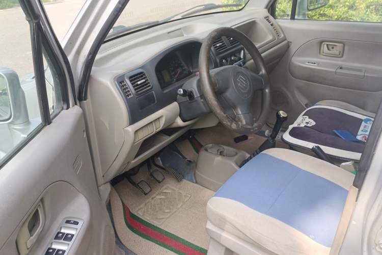 Used Suzuki Wagon R 2015 1.0L Manual Utility Model Driver Seat