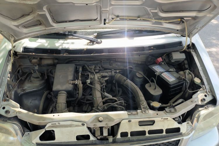 Used Suzuki Wagon R 2015 1.0L Manual Comfort Model Engine Bay