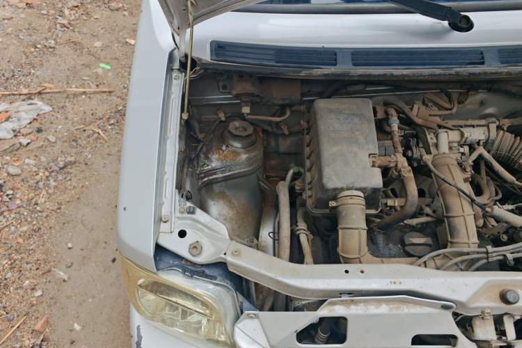Used Suzuki Wagon R 2015 1.0L Manual Comfort Model Engine Bay Right