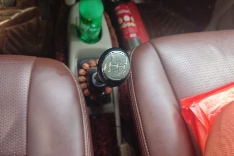 Used Suzuki Wagon R 2015 1.0L Manual Comfort Model Gear Lever