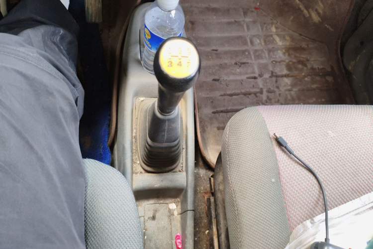 Used Suzuki Wagon R 2015 1.0L Manual Comfort Model Gear Lever