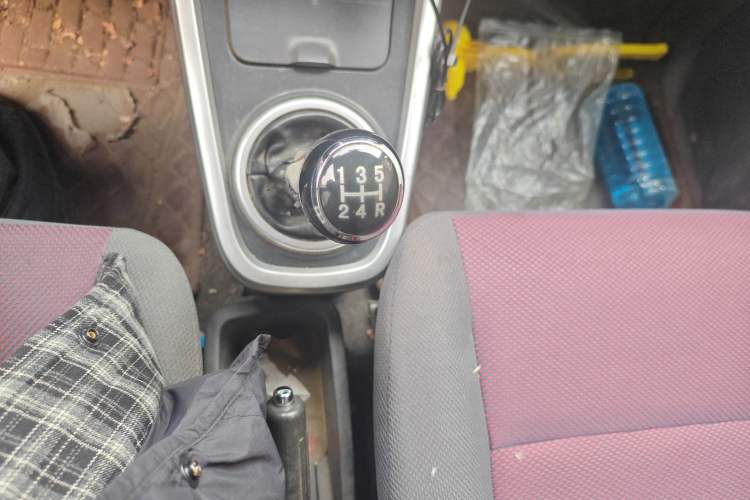 Used Suzuki Wagon R 2015 1.4L Manual All-Around Model Gear Lever