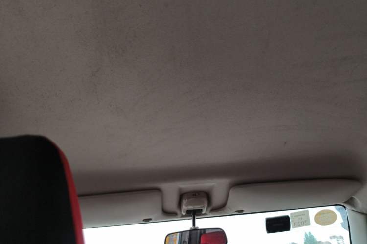 Used Suzuki Wagon R 2015 1.0L Manual Comfort Model Headliner