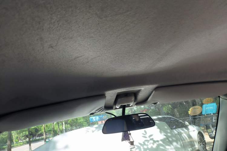 Used Suzuki Wagon R 2015 1.0L Manual Comfort Model Headliner