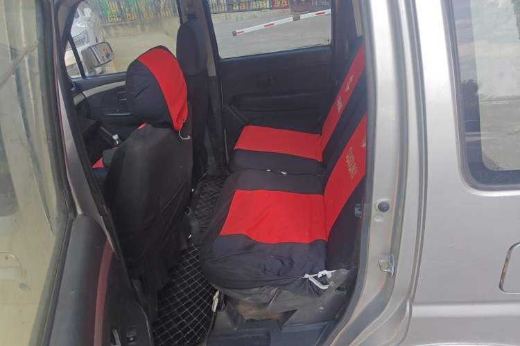 Used Suzuki Wagon R 2015 1.4L Manual All-Around Upgrade Version Left Rear Seat