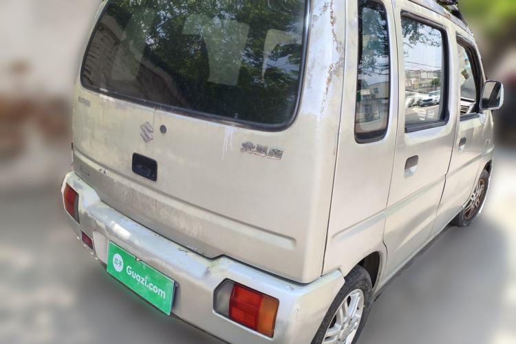 Used Suzuki Wagon R 2015 1.0L Manual Comfort Model Rear Right 45 Deg