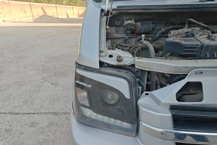 Used Suzuki Wagon R 2015 1.4L Manual All-Around Upgrade Version Right Front Headlight