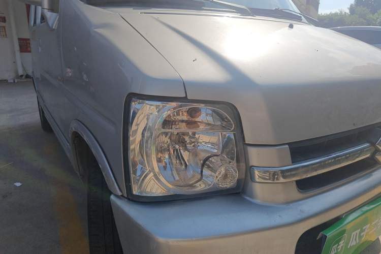 Used Suzuki Wagon R 2015 1.4L Manual All-Around Upgrade Version Right Front Headlight