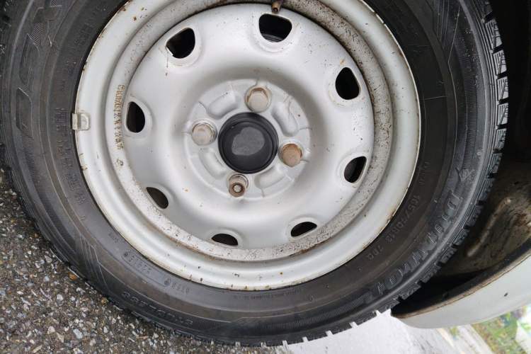 Used Suzuki Wagon R 2015 1.0L Manual Economy Model Right Front Wheel Hub