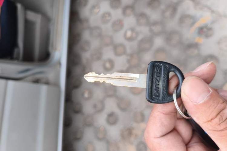 Used Suzuki Wagon R 2015 1.0L Manual Comfort Model Vehicle Key