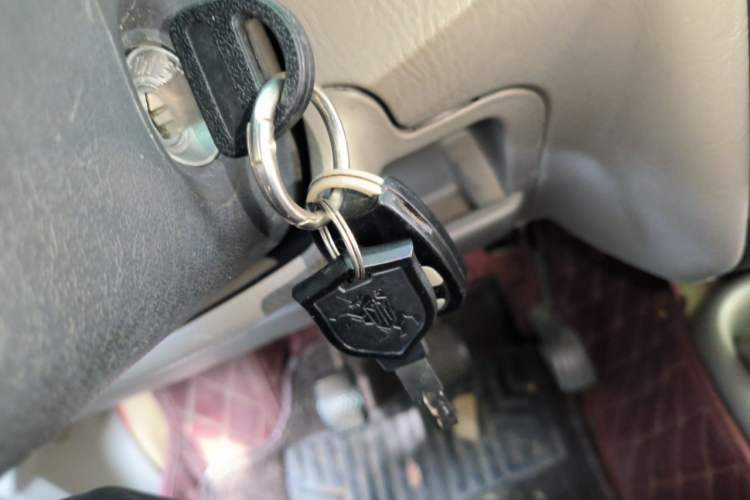 Used Suzuki Wagon R 2015 1.0L Manual Comfort Model Vehicle Key