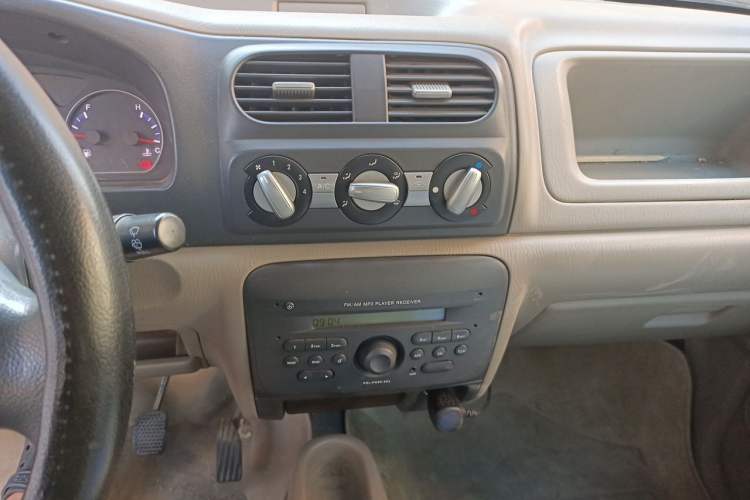 Used Suzuki Wagon R 2015 1.0L Manual Comfort Model Audio And AC Panel