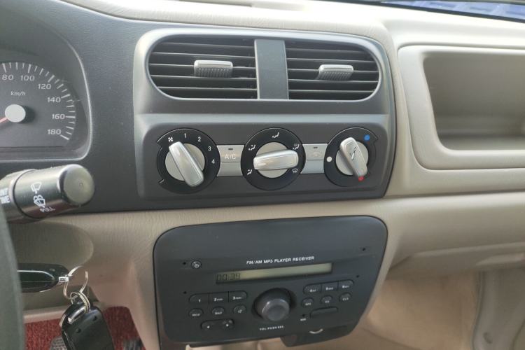 Used Suzuki Wagon R 2015 1.0L Manual Utility Model Audio And AC Panel