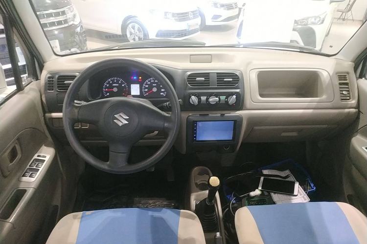 Used Suzuki Wagon R 2015 1.0L Manual Comfort Model Center Console