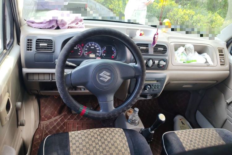Used Suzuki Wagon R 2015 1.0L Manual Economy Model Center Console