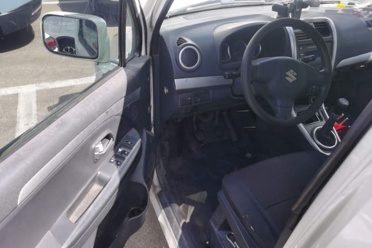 Used Suzuki Wagon R 2015 1.4L Manual All-Around Upgrade Version Driver Seat