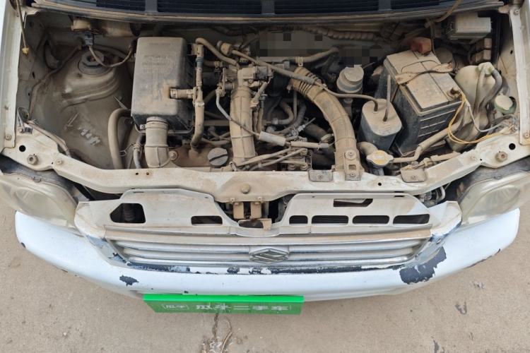 Used Suzuki Wagon R 2015 1.0L Manual Comfort Model Engine Bay
