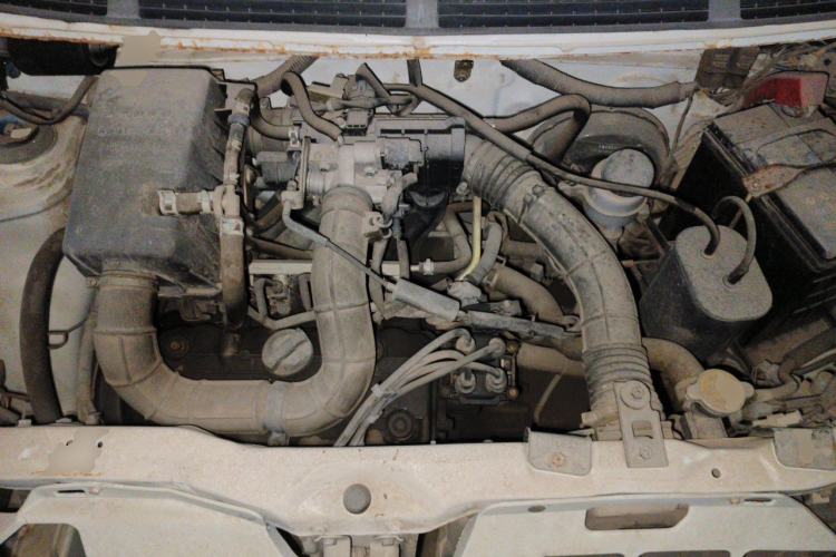 Used Suzuki Wagon R 2015 1.0L Manual Comfort Model Engine Bay