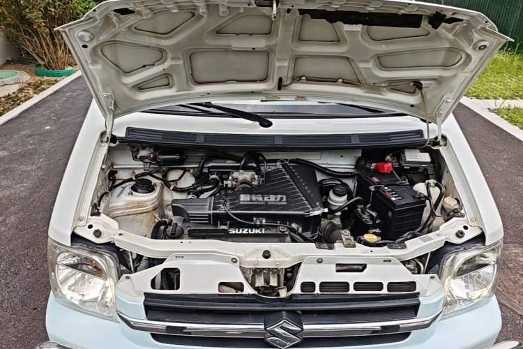 Used Suzuki Wagon R  Engine Bay