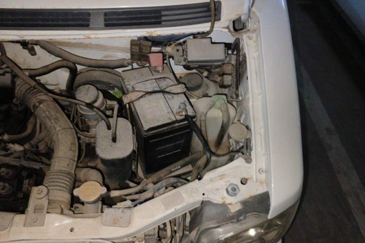 Used Suzuki Wagon R 2015 1.0L Manual Comfort Model Engine Bay Left