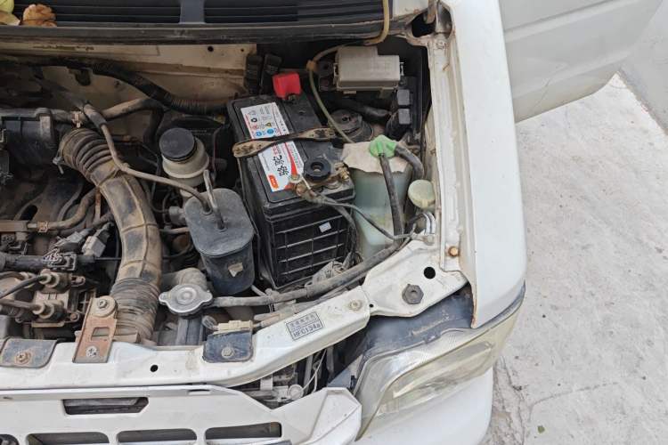 Used Suzuki Wagon R 2015 1.0L Manual Comfort Model Engine Bay Left