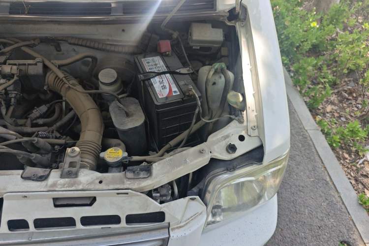 Used Suzuki Wagon R 2015 1.0L Manual Comfort Model Engine Bay Left