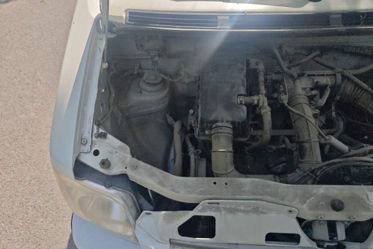 Used Suzuki Wagon R 2015 1.0L Manual Comfort Model Engine Bay Right