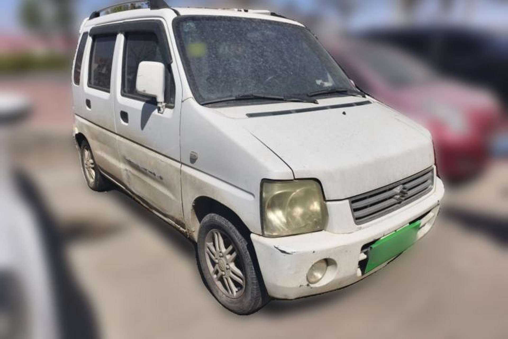 Used Suzuki Wagon R 2015 1.0L Manual Comfort Model Front Right 45 Deg