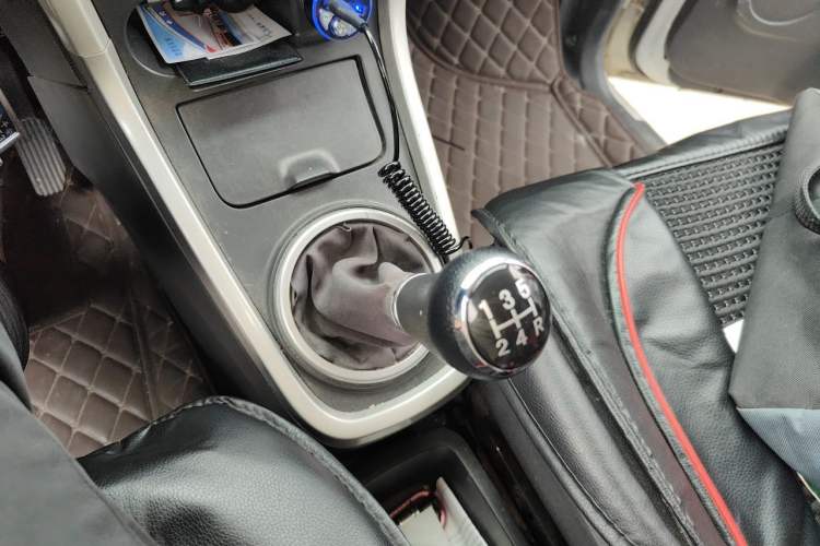 Used Suzuki Wagon R 2015 1.4L Manual All-Around Upgrade Version Gear Lever