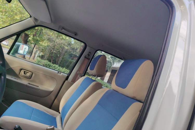 Used Suzuki Wagon R 2015 1.0L Manual Utility Model Headliner