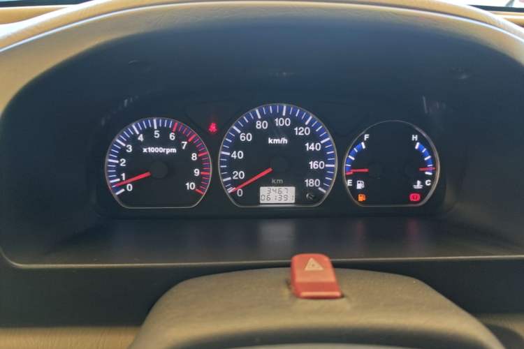 Used Suzuki Wagon R 2015 1.0L Manual Comfort Model Instrument Cluster