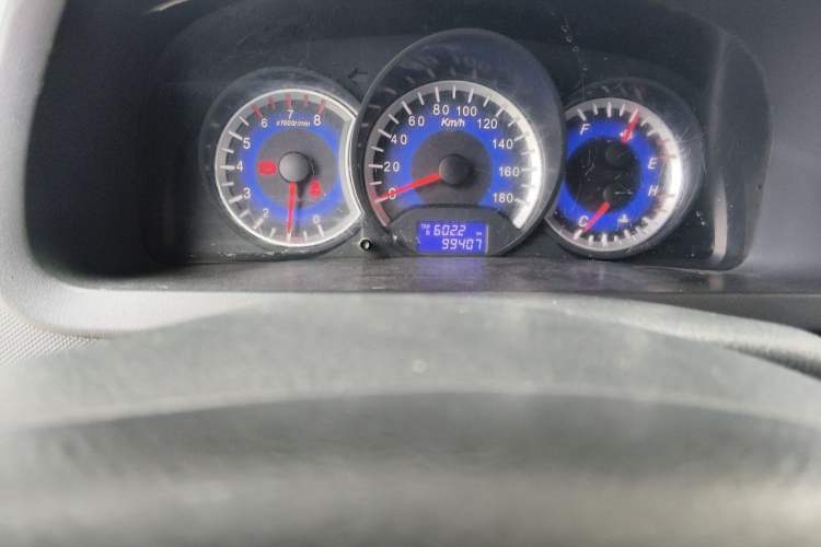 Used Suzuki Wagon R 2015 1.4L Manual All-Around Model Odometer Close Up