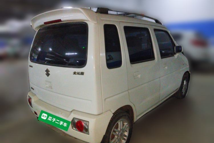 Used Suzuki Wagon R 2015 1.0L Manual Comfort Model Rear Right 45 Deg
