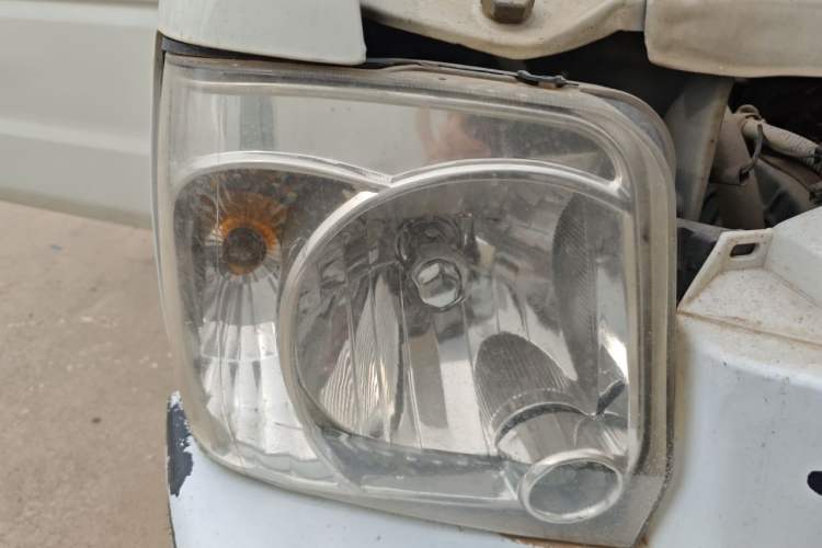 Used Suzuki Wagon R 2015 1.0L Manual Comfort Model Right Front Headlight