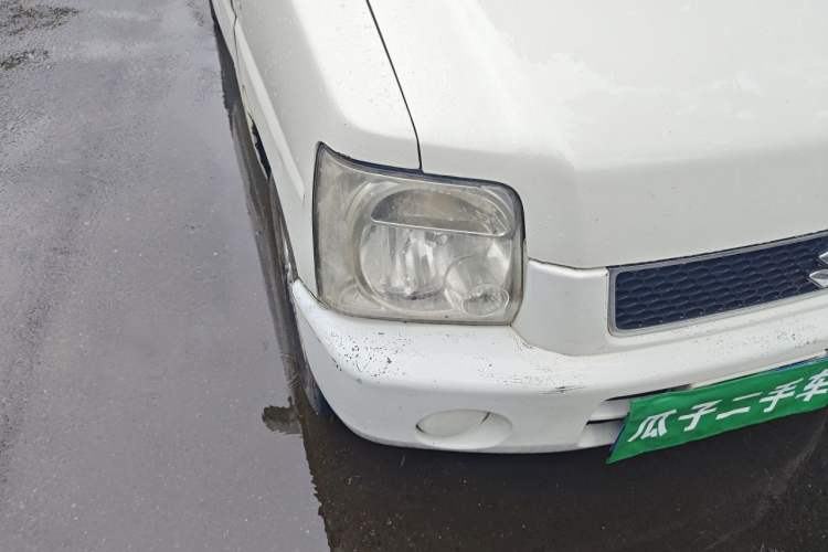 Used Suzuki Wagon R 2015 1.0L Manual Comfort Model Right Front Headlight